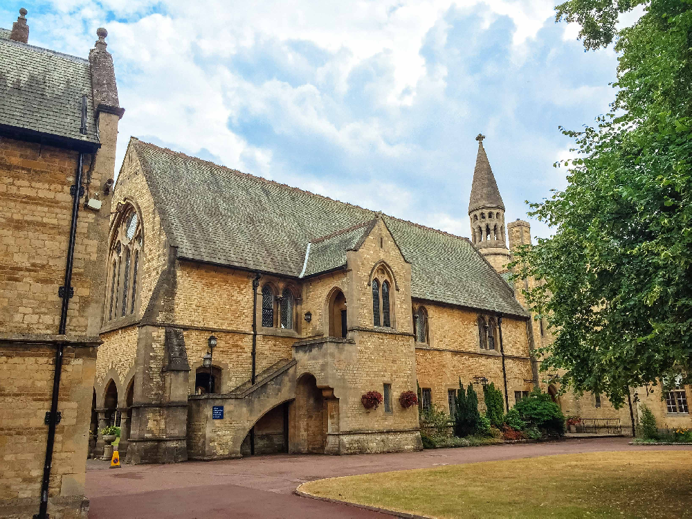 阿宾汉姆公学夏令营